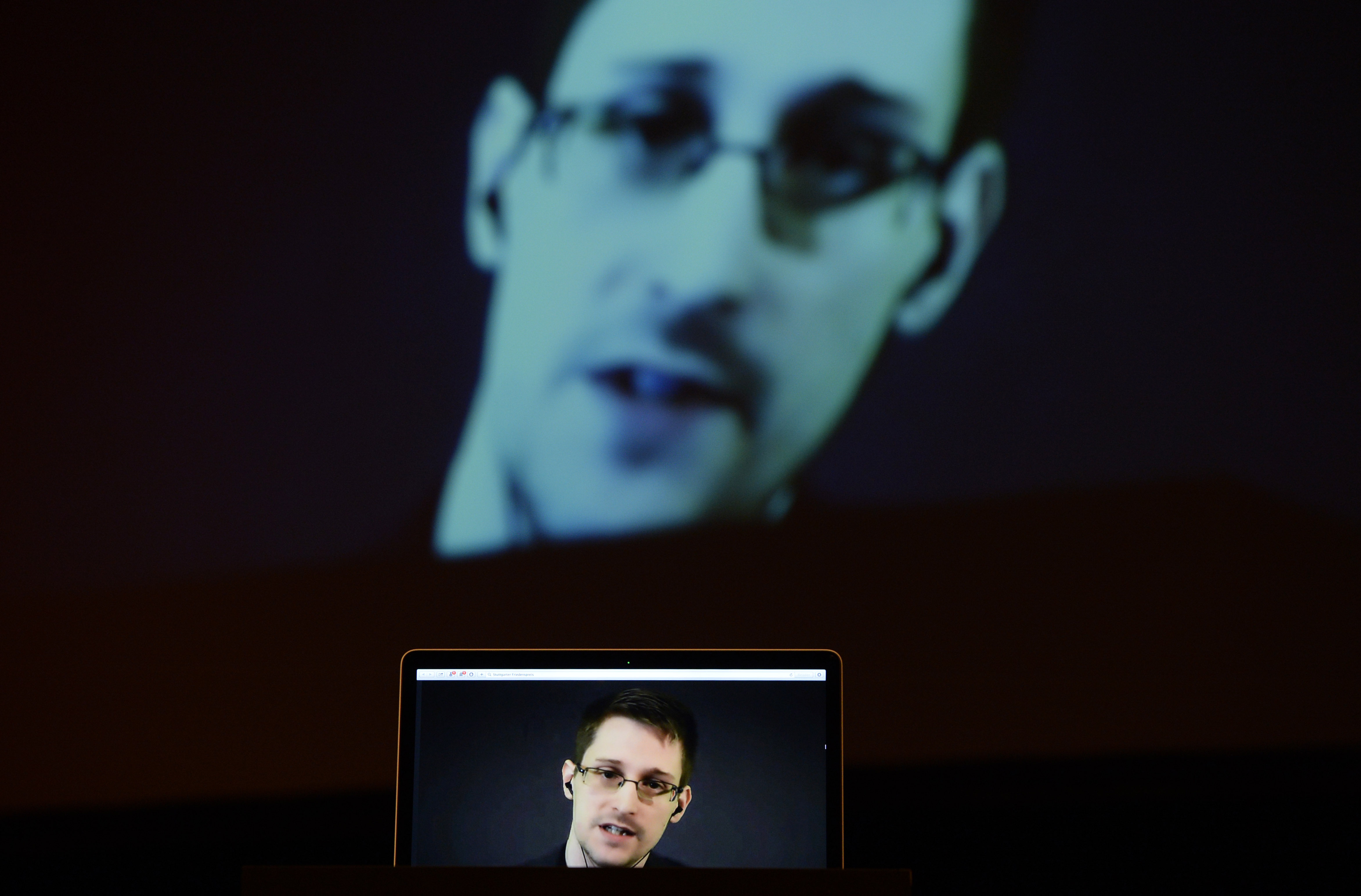 Snowden German Stream