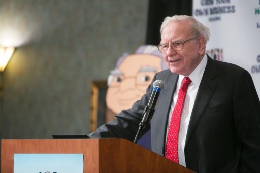 FILE - Warren Buffett speaks at his Secret Millionaires Club 'Grow Your Own Business Challenge' in Omaha, Nebraska, United States, May 18, 2015. REUTERS