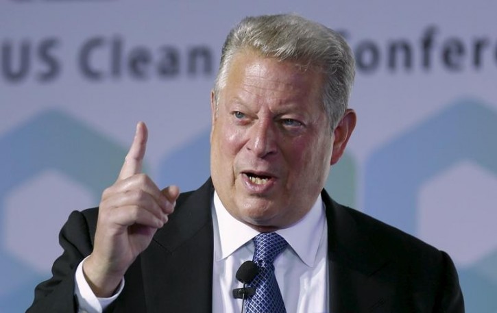 Nobel Peace Prize laureate and former U.S. Vice President Al Gore gestures as he gives a speech at the 2015 China US Clean Air conference, in Beijing, China, July 24, 2015. REUTERS/Stringer