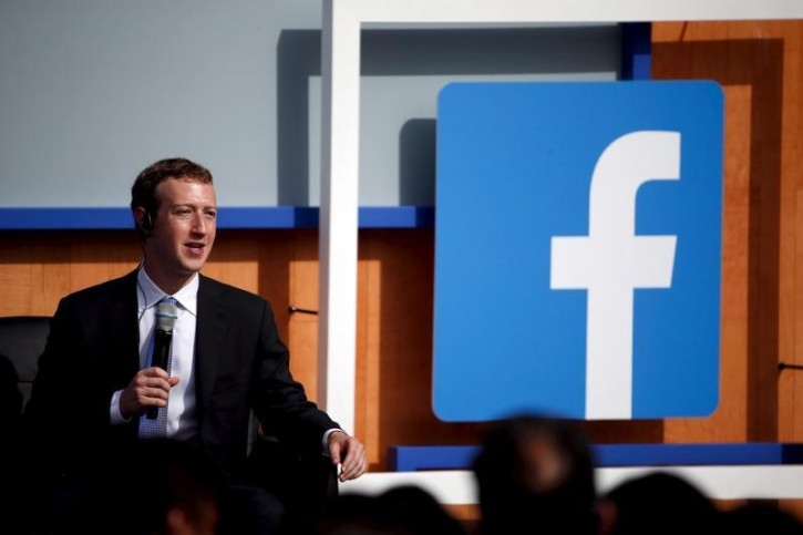 FILE - Facebook CEO Mark Zuckerberg speaks on stage at Facebook's headquarters in Menlo Park, California September 27, 2015. REUTERS/Stephen Lam