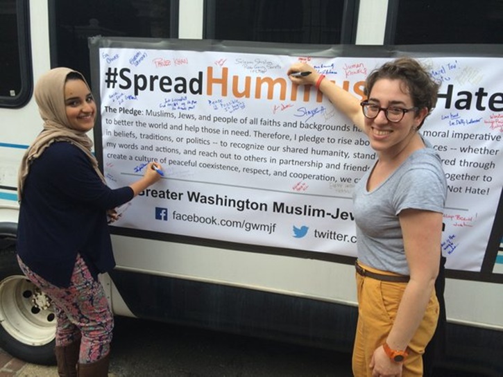 Washington – Muslim, Jewish Activists To Promote Peace On DC Bus Tour