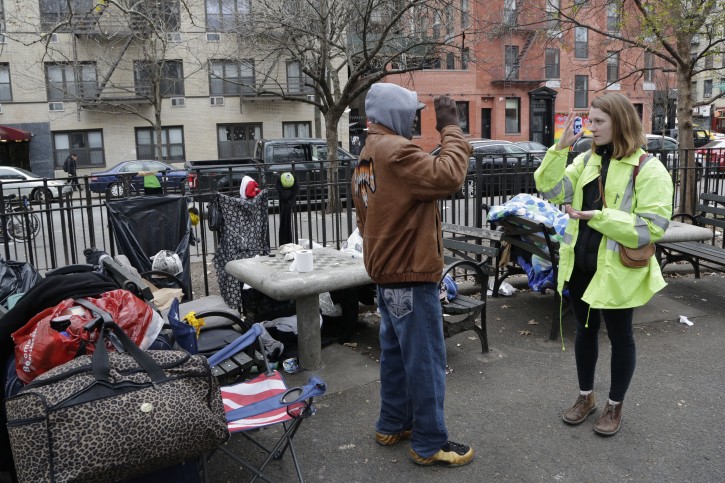 New York – Outreach Teams Fan Out In NYC As 3 Homeless Prepare To Sue