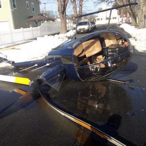 Copiague, NY – Helicopter Makes Hard Landing On Long Island Street