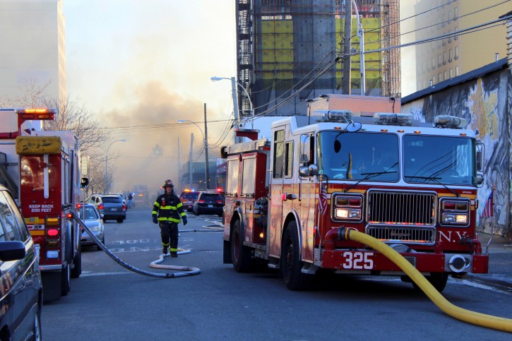 Smoke billowed into the sky during the 5th Alarm Queens fire. Credits: Roy Renna
