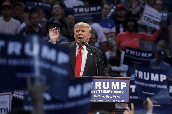 U.S. Republican presidential candidate Donald Trump speaks at a campaign event in Buffalo, New York, U.S., April 18, 2016. REUTERS/Carlo Allegri