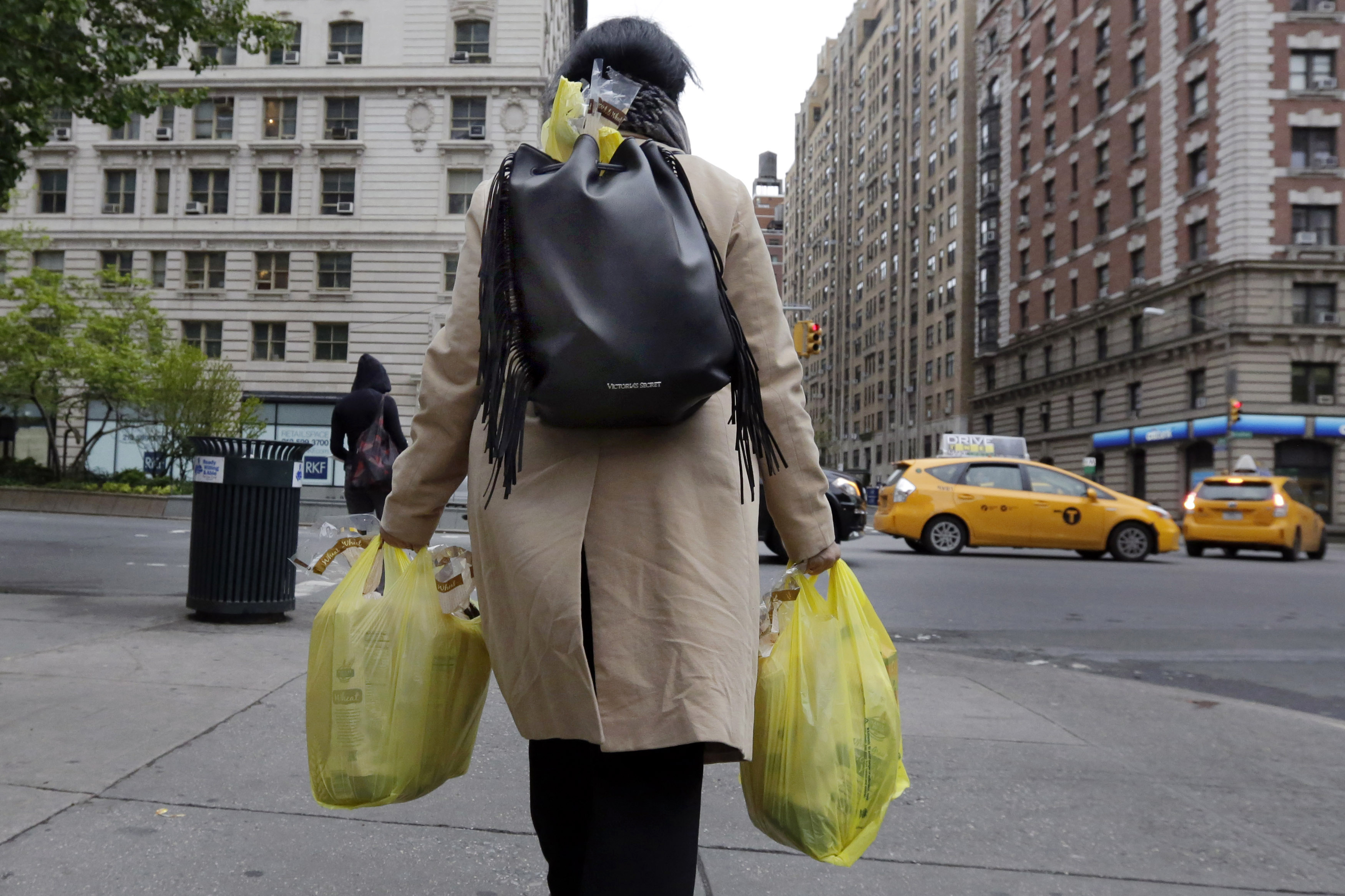 New York - NYC Lawmakers Impose 5-cent Charge For Plastic Bags