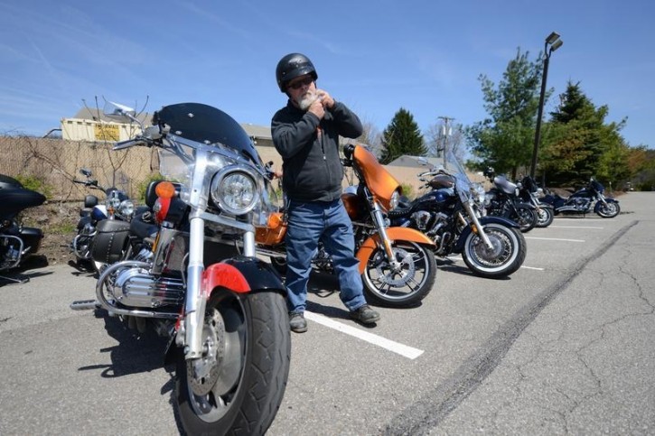 Bud Kerr of Ellwood City, Pennsylvania, arrives for a Bikers for Trump 2016 rally at Jergel?s Rhythm Grille in Warrendale, Pennsylvania April 24, 2016.  REUTERS/Alan Freed 
