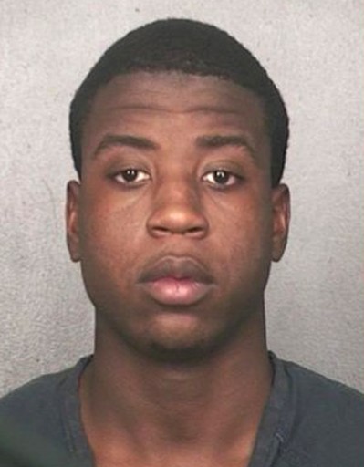 This undated photo made available by the Davie Police Dept. in Davie, Fla., shows Dayonte Resiles. Resiles who was under arrest for murder escaped from a courtroom at the Broward County Courthouse, Friday, July 15, 2016. The courthouse was evacuated. Resiles is accused of the September 2014 stabbing death of Jill Halliburton Su, a member of the family that founded the Halliburton oil services. (Davie Police Department via AP)
