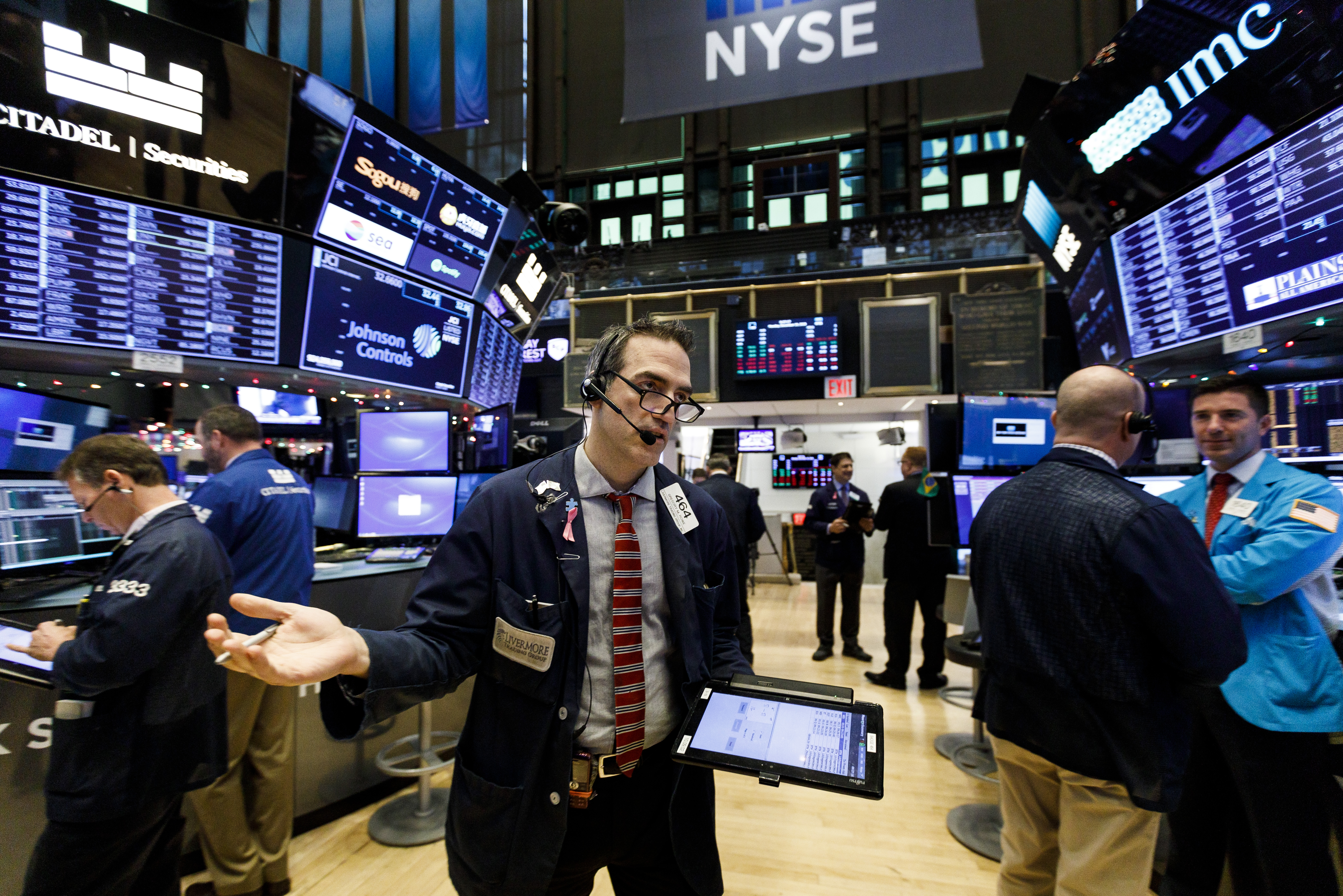 New York - ICI: U.S. Fund Investors Withdraw $17 Billion Out Of Stocks, Most Cash In ...6511 x 4346