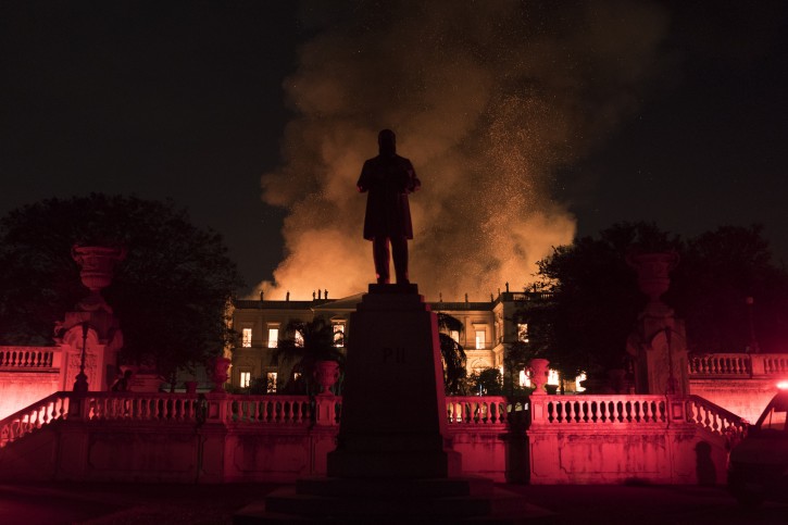 Flames engulf the 200-year-old National Museum of Brazil, in Rio de Janeiro, Sunday, Sept. 2, 2018. According to its website, the museum has thousands of items related to the history of Brazil and other countries. The museum is part of the Federal University of Rio de Janeiro (AP Photo/Leo Correa)