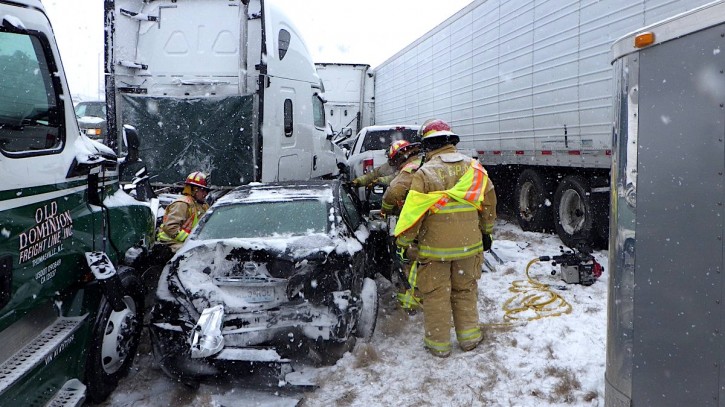 Kansas City, MO - Video: Snow Storm Causes Pile Up, One Dead