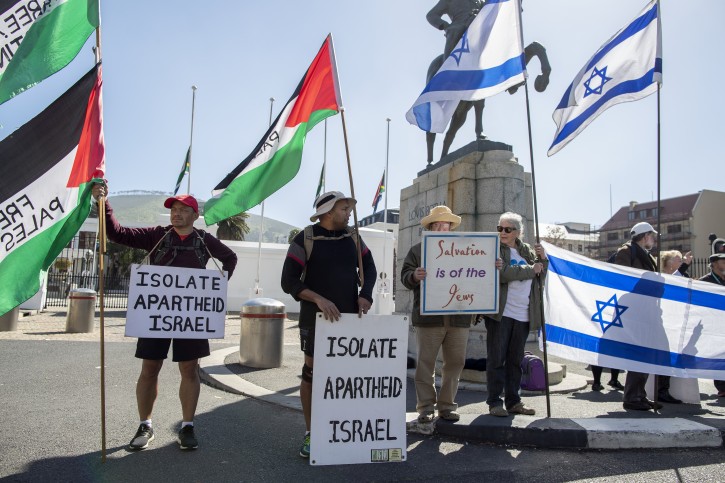 Two South African groups; one pro Palestine and the other pro Israel protest side by side outside of the Parliament in Cape Town, South Africa, 24 August 2018. EPA